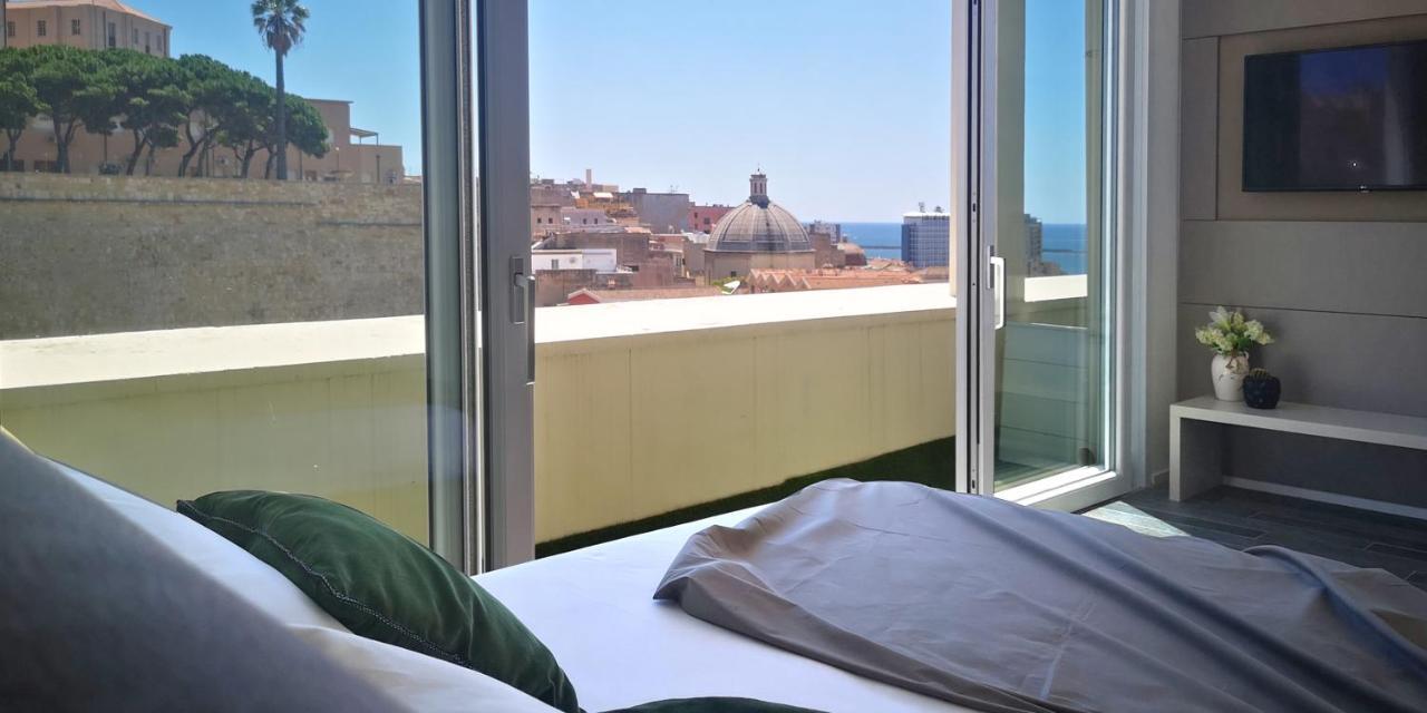Vista Suites - Piazza Yenne カリアリ エクステリア 写真