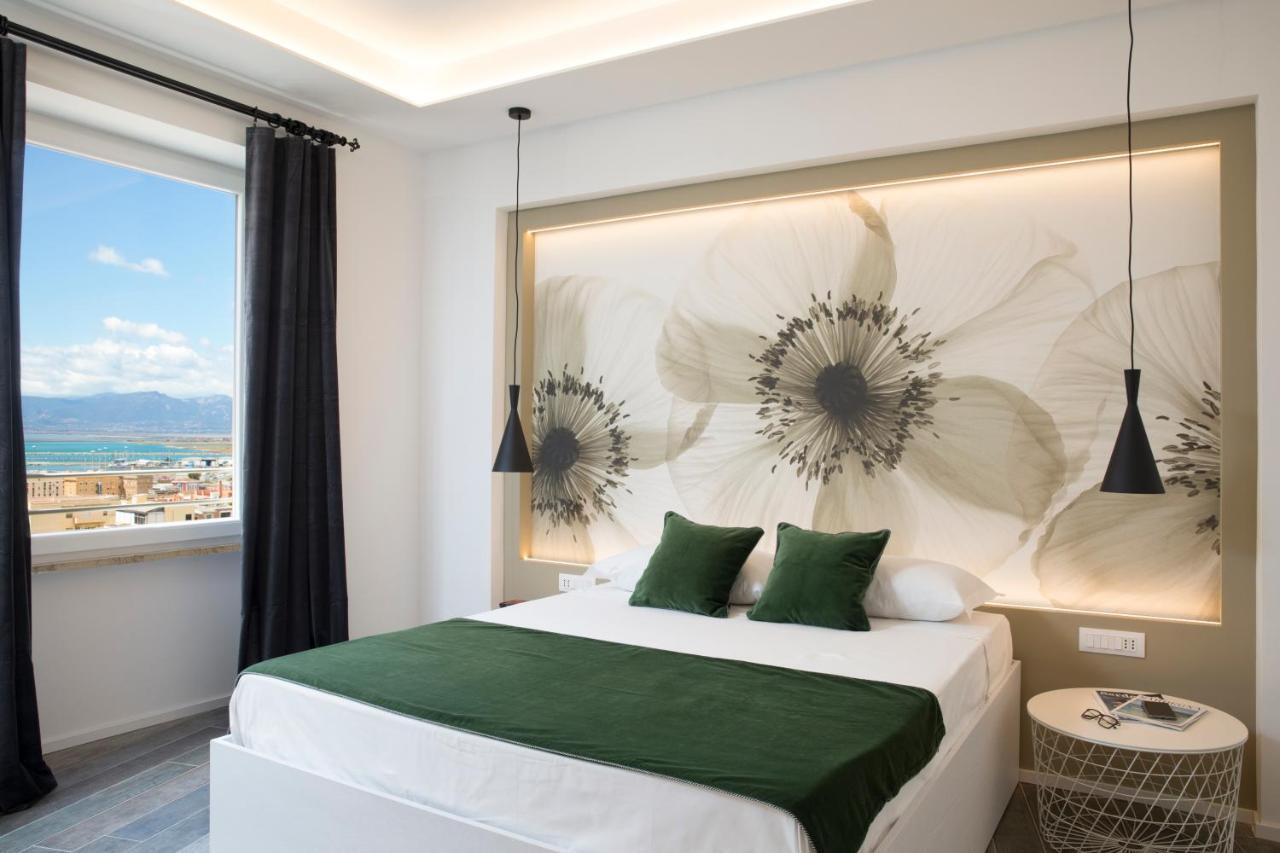 Vista Suites - Piazza Yenne カリアリ エクステリア 写真